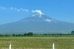 Der Vulkan Popocatépetl aus der Ferne